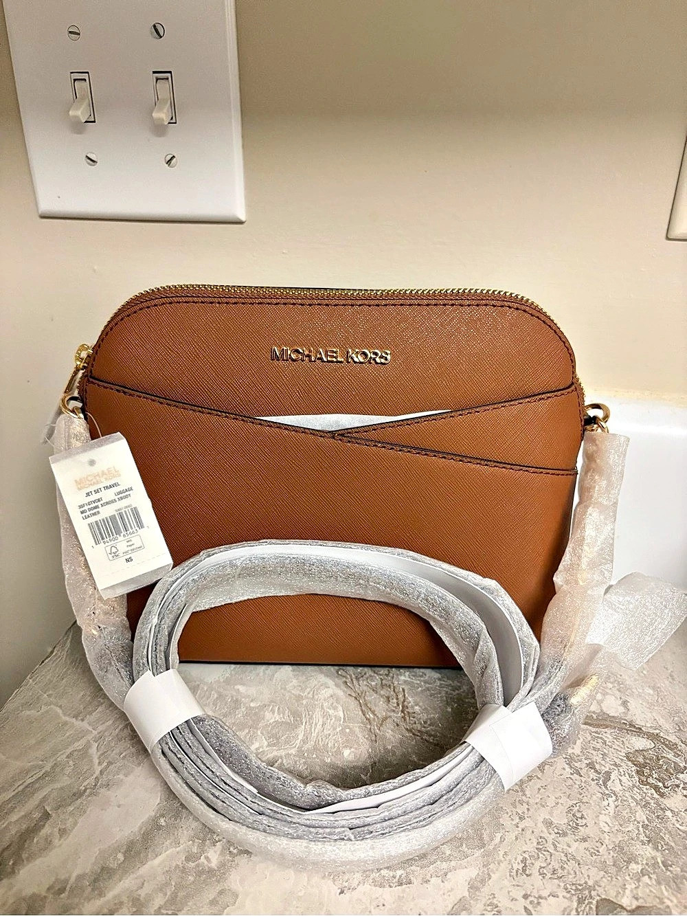 Michael Kors Jet Set Travel Medium Dome Crossbody Brown NWT